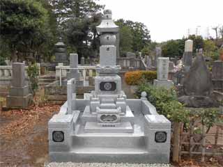 青山霊園　墓石 その1